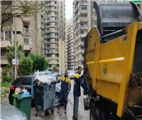 نصلك حتى باب المنزل.. جمع القمامة بـ «الصفارة» في الإسكندرية| صور