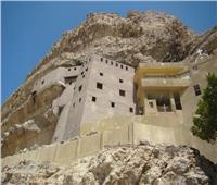 على ارتفاع 170 مترًا من الأرض.. «الدير المعلق» تحفة معمارية منذ 1600 عام