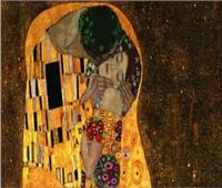 بمناسبة «عيد الحب».. «القُبلة» أشهر لوحة تجسد مشهد رومانسي بـ«أوراق الذهب»