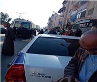 احتشاد أهالي بورسعيد أمام المسجد العباسي لتشييع جثمان «البدري فرغلي»