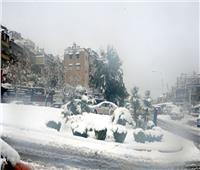تساقط الثلوج بكثافة في دمشق.. فيديو