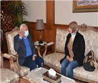 محافظ بورسعيد يلتقي نقيب عام التمريض المصري