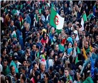 الآلاف يحتشدون بالجزائر في الذكرى الثانية للحراك