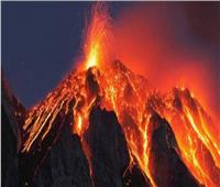 بركان «إتنا» يقذف الحمم في جزيرة صقلية | فيديو