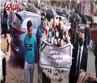الرئيس الفلسطيني يرسل باقة ورد وبرقية نعي في جنازة يوسف شعبان | فيديو 