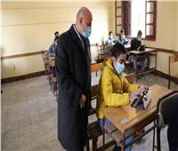 التعليم: 648 ألف طالب بالصف الأول الثانوي يؤدون الامتحانات اليوم إلكترونيًا