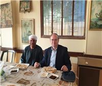 «فطير مشلتت» لسفير الاتحاد الأوروبي خلال زيارته للمعالم الآثرية بالمنيا
