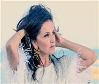 «تانيا صالح» تطلق أول ألبوم للمرأة المطلقة بعشر أغنيات