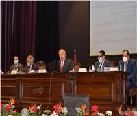 رئيس جامعة القاهرة: 50% نسبة الحضور بالكليات النظرية و60% للعملية 
