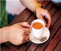 بينها «العصبية والصداع».. 11 ضررًا لـ شرب الشاي