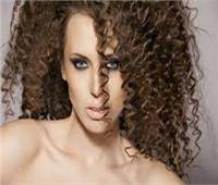 للسيدات .. نظام جديد للحفاظ على الشعر«الكيرلي» في الصيف  