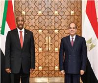 السيسي يهنئ رئيس مجلس السيادة الانتقالي السوداني بحلول شهر رمضان