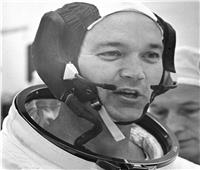 «أبولو 11».. وفاة رائد الفضاء الأمريكي مايكل كولينز