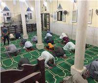 رواد المساجد بمديرية أوقاف سوهاج يؤدون صلاة التراويح في أجواء إيمانية