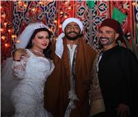 شاهد| «دق الغرام بابي».. أحمد سعد يُغني في زفاف محمد رمضان وسمية الخشاب