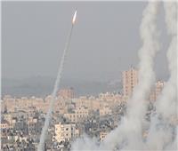 الوكالة الفرنسية: إطلاق أكثر من 100 صاروخ من قطاع غزة باتجاه إسرائيل 