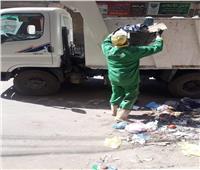 استمرار أعمال النظافة ورفع القمامة بمركز الشهداء