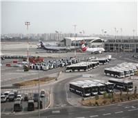بالفيديو | رعب في مطار بن جوريون بعد إطلاق صافرات الإنذار