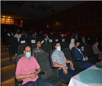 محافظة المنيا تختتم عرض مسرحية "ولاد البلد" بمشاركة أسر الشهداء والمصابين  