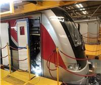 «سكة حديد جديدة».. وزير النقل يكشف عن جهة تشغيل القطار الكهربائي السريع