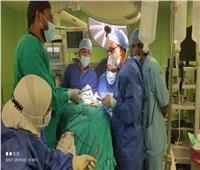 مستشفى جامعة أسوان تستئصل ضلعًا زائدًا برقبة مريض 