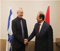 رئيس المخابرات يبحث مع وزير الدفاع الإسرائيلي تحقيق التهدئة الشاملة وملف الأسرى 