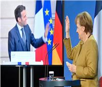 «ماكرون» يشيد بالتزام «ميركل» خلال المجلس الوزاري الفرنسي - الألماني