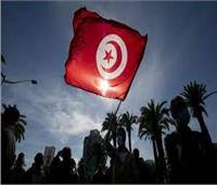 رئيس الوزراء الفرنسي في تونس لدعم الإصلاحات