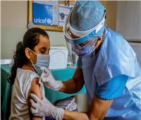 الصحة الأمريكية تدعو لتطعيم «المراهقين» ضد كورونا بعد زيادة معدلات الإصابة بينهم
