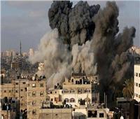 طائرات الاحتلال الإسرائيلي تقصف موقعًا غرب خان يونس وآخر جنوب غزة