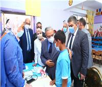 خدمات طبية وصرف الدواء بالمجان لـ1565 حالة بقافلة جامعة طنطا