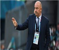 إقالة مدرب منتخب روسيا بعد المشاركة المخيبة في «يورو 2020»