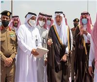 أمير مكة يشهد إصدار أول بطاقة حج ذكية لموسم الحج هذا العام  