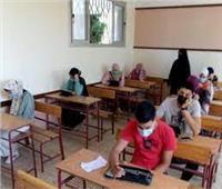 100ألف و435 طالب وطالبة بـ«الشعبة العلمية» يؤدون امتحان مادة الرياضيات البحتة