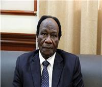 وزير الاستثمار السوداني يتعهد بتذليل الصعوبات أمام أداء المناطق الحرة