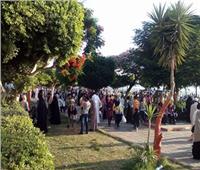 أهالي  المنيا يتوافدون على كورنيش النيل للاحتفال بعيد الأضحى | صور