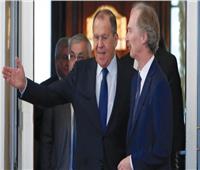 لافروف وبيدرسن يبحثان تفعيل الجهود الدولية لتسوية الأزمة السورية سياسيا