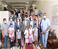 جامعة أسيوط تستقبل 30 طفلًا ليبيا لعلاج الشفة الأرنبية وشق الحلق