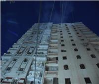 «الإسكندرية» تبدأ في إزالة 10 طوابق من عقار بحري المائل