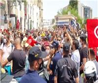 بعد الاحتجاجات ضد حركته.. قيادي بالنهضة يحرض ضد أنصار الرئيس التونسي