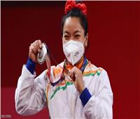 هدايا «مدى الحياة» تنهال على بطلة هندية توجت بميدالية في أولمبياد طوكيو