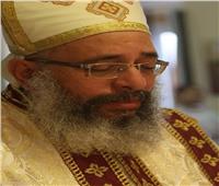 «أساقفة الكنيسة» يشاركون في صلوات تجنيز كاهن كنيسة الأزبكية