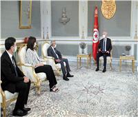 الرئيس التونسي: مسؤول بأحد الأحزاب أعطى أموالًا لشبان للقيام بأعمال نهب