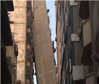 التحقيقات تكشف مفاجآت بشأن العقارات المجاورة لبرج الإسكندرية المائل