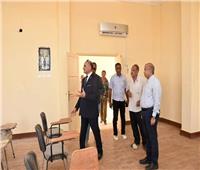 رئيس جامعة الأقصر يتفقد مباني «طب طيبة» استعدادا لبدء الدراسة 