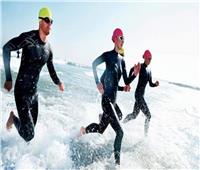 فوائد مذهلة لرياضة «المشي في البحر».. أبرزها مكافحة الشيخوخة