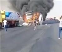 اشتعال النيران بسيارة نقل على الطريق الإقليمي