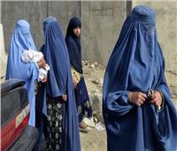 طالبان: نسمح للمرأة بالعمل بشرط ارتداء الحجاب 