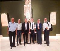 «متحف سوهاج» يستقبل مجموعة من الزائرين المصريين والأجانب| صور     