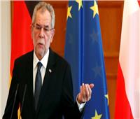 الرئيس النمساوي يدعو إلى سرعة قبول اللاجئين من أفغانستان في أوروبا